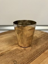 Antiker Silberbecher innen