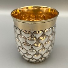 ENTZÜCKENDER  HERZ - BECHER